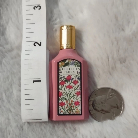 🆕Gucci Beauty Pouch with Flora - Picture 4 of 8